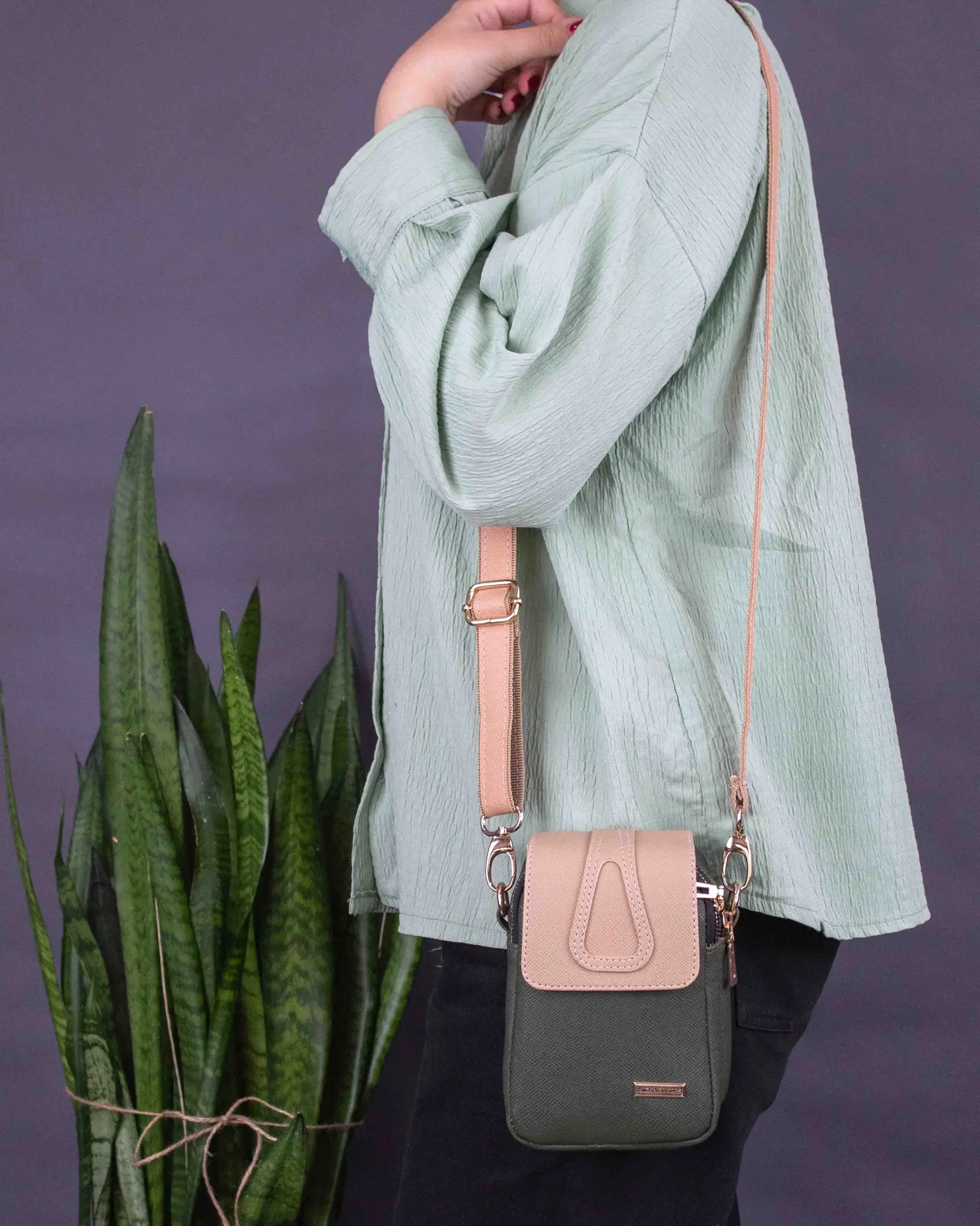 کیف دوشی زنانه مدل ۴۵۲۹ زیپ فلزی کیفیت عالی