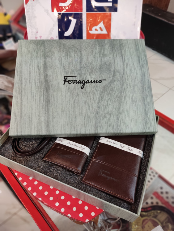 بسته بندی و جعبه شیک مناسب هدیه دادن