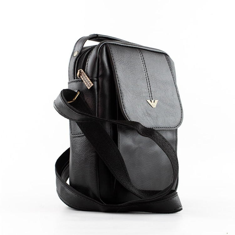 کیف دوشی اسپرت رنگ مشکی برند zara