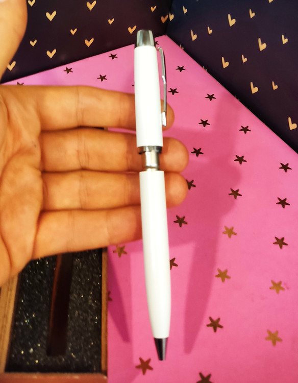 تمام فلز نخوه بیرون آمدن نوک خودکار چرخش میباشد