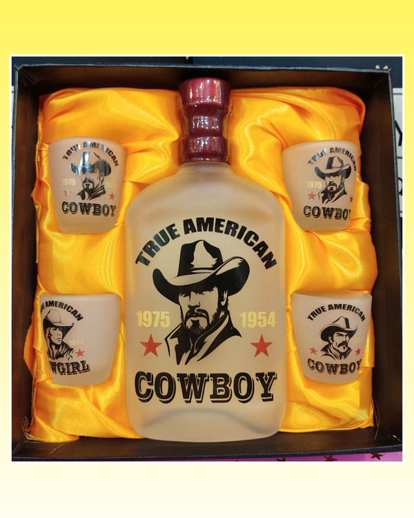 شیشه مات کوتاه یخی و ۴ عدد شات مدل کابوی