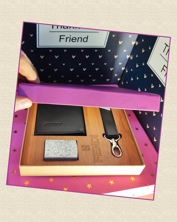 بسته کادویی زیبا و شیک برند فندی