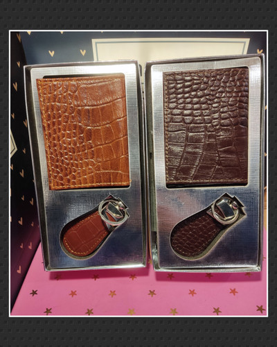 جای کارتی و دسته کلید چرم طبیعی رنگ قهوه ای و عسلی