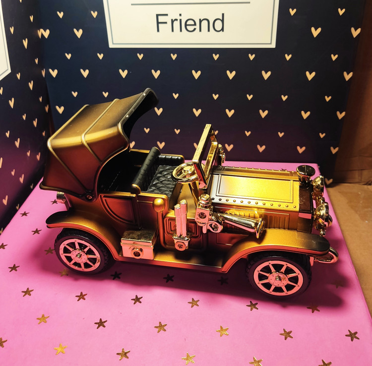 این محصول زیبا مناسب دکوری و کلکسیونی میباشد