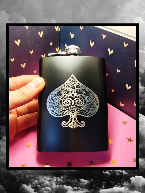 اندازه و طرح زیبای بطری استیل جیبی