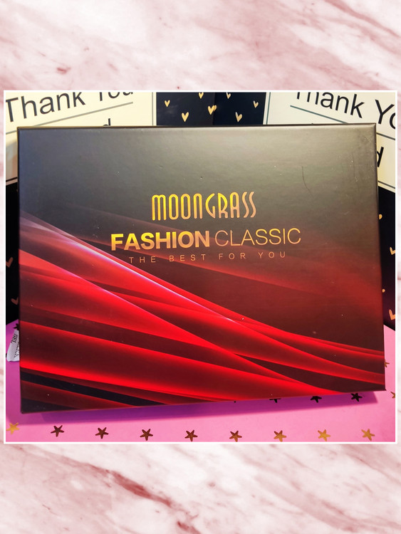 جعبه زیبا و کادویی