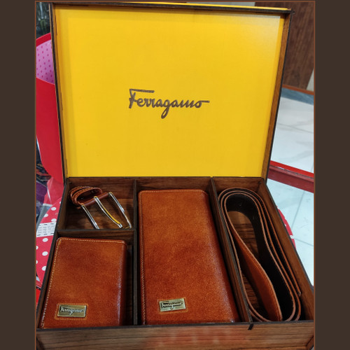 ست لاکچری کیف بلند جای کارت و کمربند چرم طبیعی