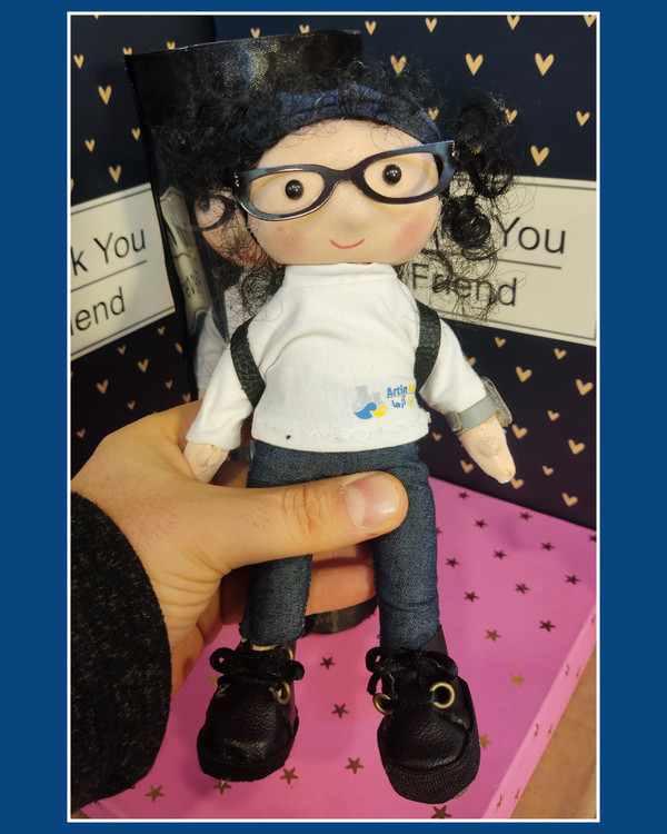 عروسک دست ساز ۳۰ سانتیمتری ،پسر عینکی