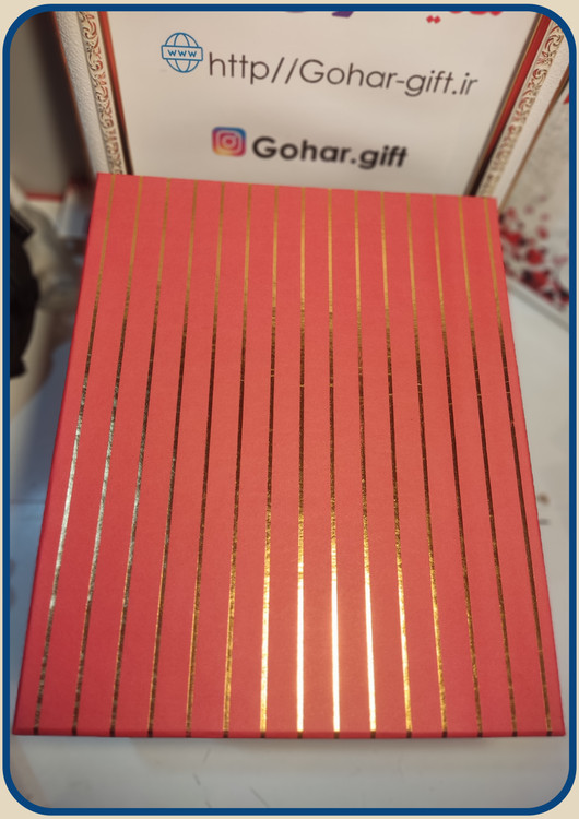 باکس و جعبه قرمز طلا کوب ، قرمز و مشکی
