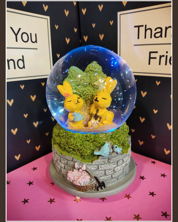 گوی پمپی بزرگ با قابلیت تغییر رنگ و موزیک خودکار