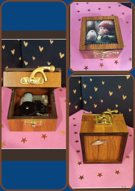 جعبه موزیکال کوکی رنگ چوب و رنگ صورتی
