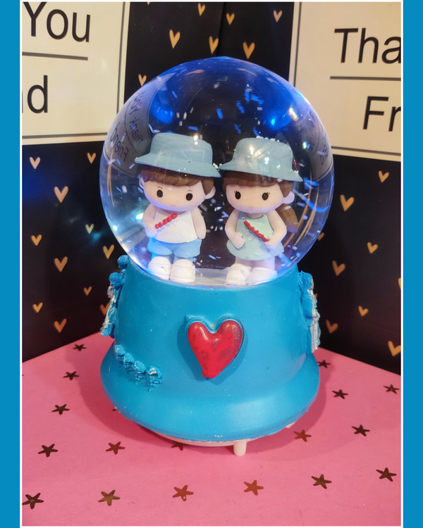 گوی پمپی و موزیکال بزرگ طرح دختر و پسر