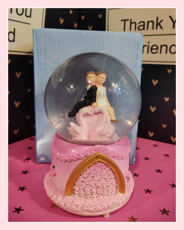 کارتن و جعبه یونولیتی دارد