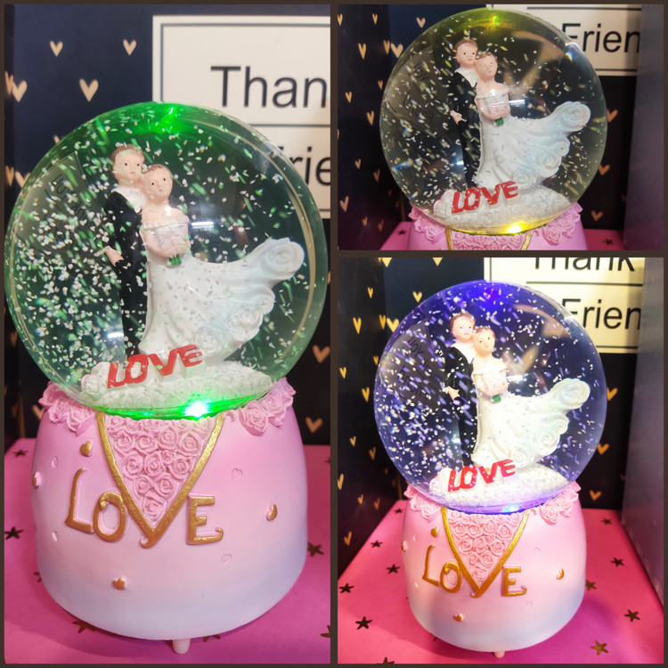 گوی بزرگ پمپی و موزیکال خارجی طرح زیبای Love