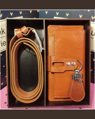 ست کیف بلند پالتویی دکمه دار و کمربند و دسته کلید چرم طبیعی رانا