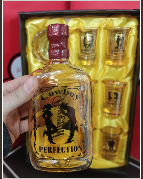 شیشه کوتاه جیبی مدل کابوی