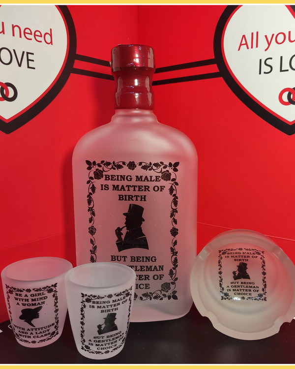 شیشه ایم محصول مات یا مدل یخی میباشد